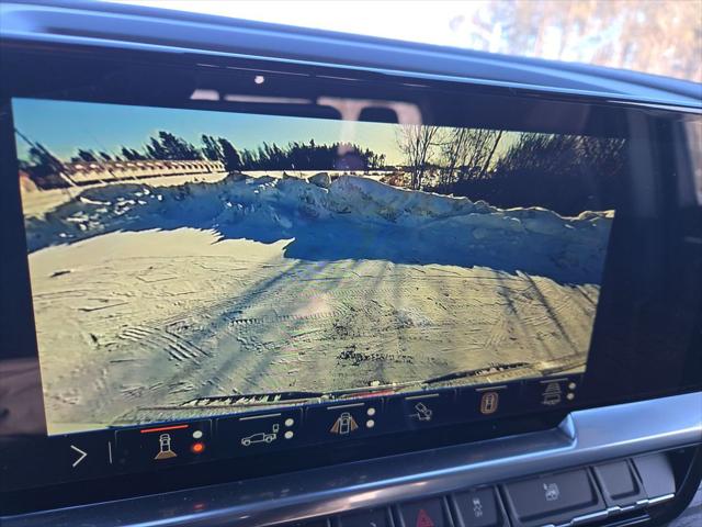 2026 GMC Sierra 1500 Crew Cab, Standard Bed, SLT, 4WD