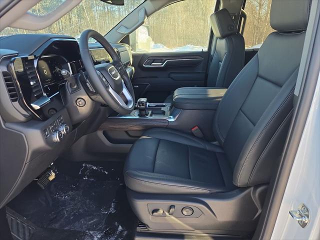 2026 GMC Sierra 1500 Crew Cab, Standard Bed, SLT, 4WD