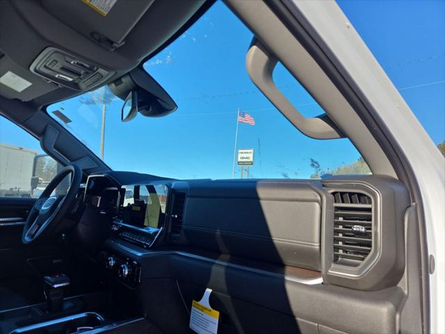2026 GMC Sierra 1500 Crew Cab, Standard Bed, SLT, 4WD
