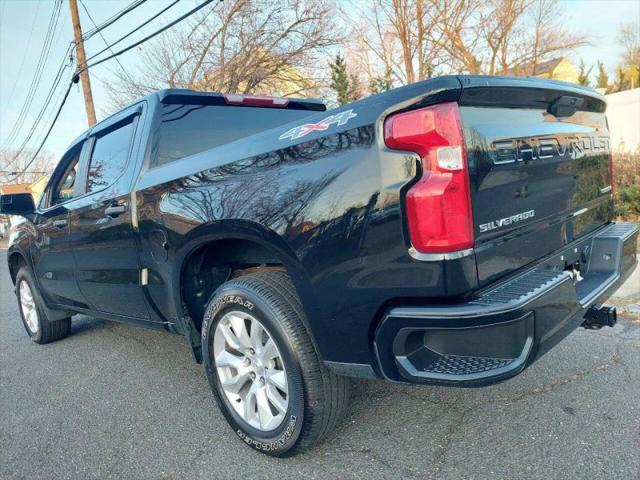 2021 Chevrolet Silverado 1500 4WD Crew Cab Short Bed Custom