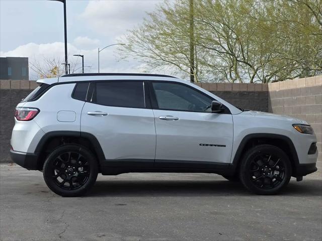 2026 Jeep Compass Latitude Altitude