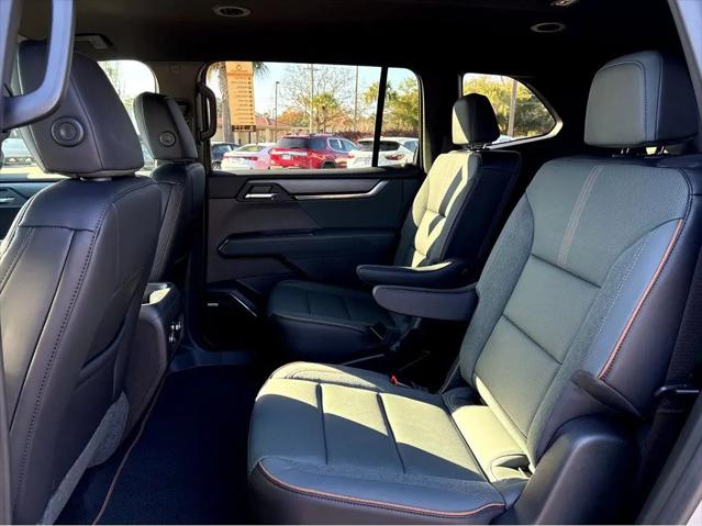 2026 GMC Acadia AT4 AWD