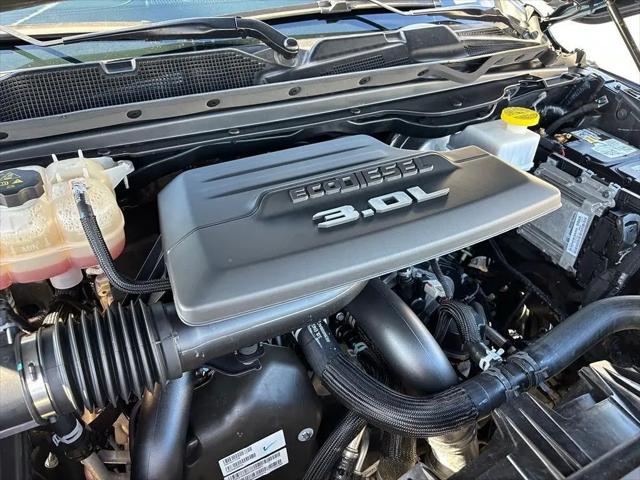 2023 Ram 1500 Limited Crew Cab 4x4 57 Box