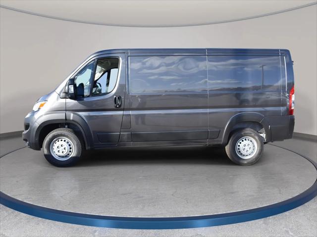 2026 Ram ProMaster 2500 Cargo Van Tradesman Low Roof 136" WB w/Pass Seat