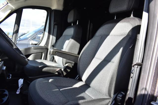 2026 Ram ProMaster 2500 Cargo Van Tradesman Low Roof 136" WB w/Pass Seat