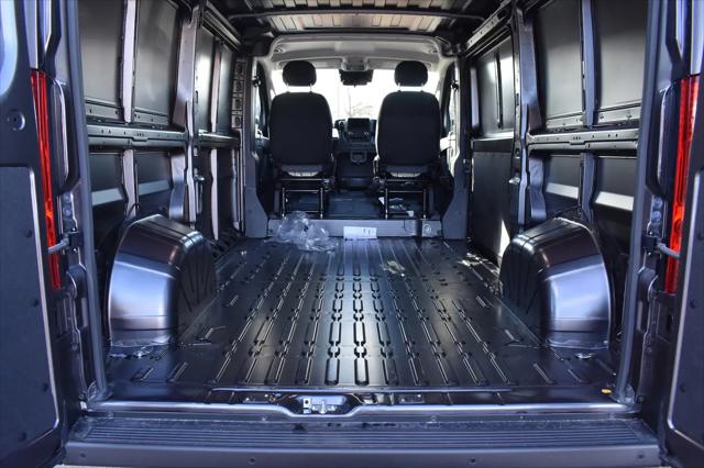 2026 Ram ProMaster 2500 Cargo Van Tradesman Low Roof 136" WB w/Pass Seat