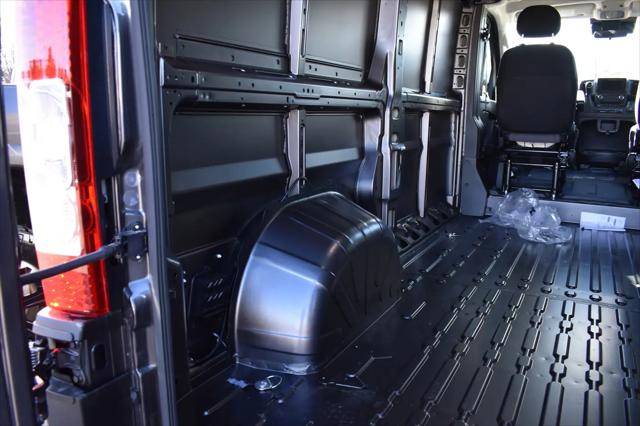 2026 Ram ProMaster 2500 Cargo Van Tradesman Low Roof 136" WB w/Pass Seat