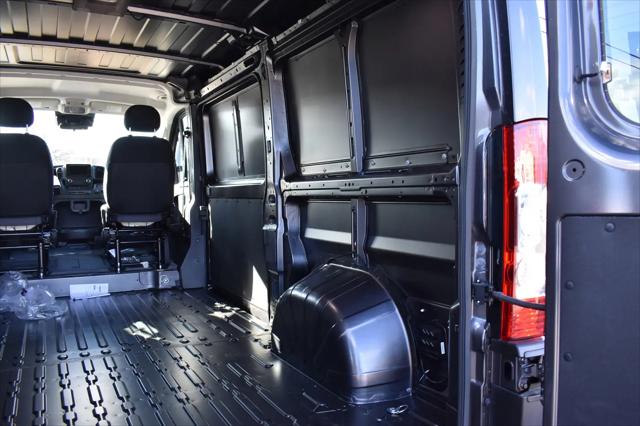 2026 Ram ProMaster 2500 Cargo Van Tradesman Low Roof 136" WB w/Pass Seat