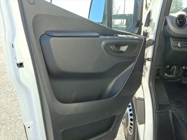 2023 Mercedes-Benz Sprinter 4500 Chassis Standard Roof 4-Cyl Diesel HO