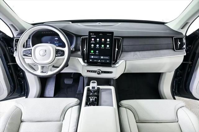 2026 Volvo XC90 Ultra, B6 AWD Gas (mild hybrid), Gasoline, Bright, 7 Seats