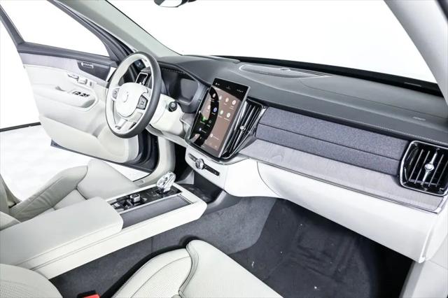 2026 Volvo XC90 Ultra, B6 AWD Gas (mild hybrid), Gasoline, Bright, 7 Seats