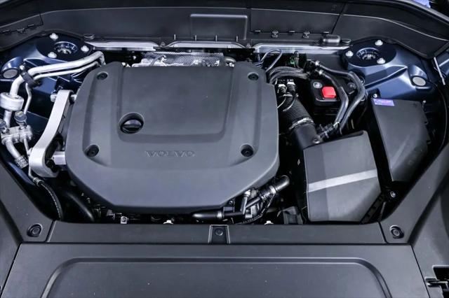 2026 Volvo XC90 Ultra, B6 AWD Gas (mild hybrid), Gasoline, Bright, 7 Seats