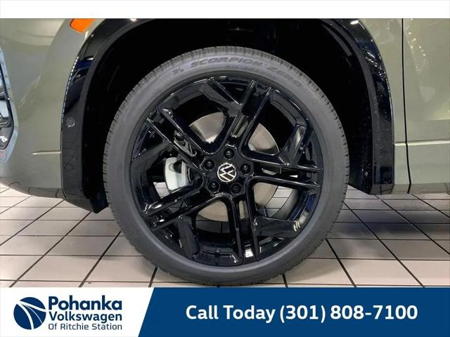2026 Volkswagen Tiguan SE R-Line Black