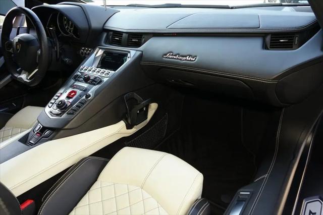 2015 Lamborghini Aventador LP700-4