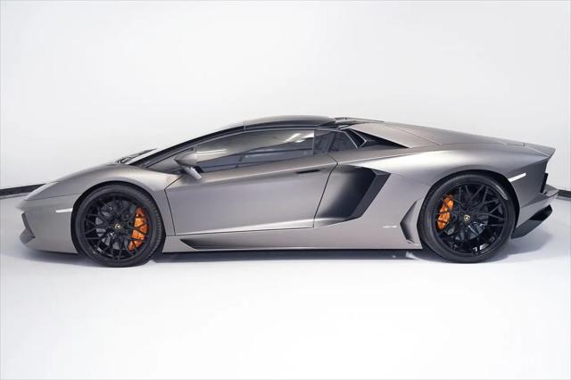 2015 Lamborghini Aventador LP700-4