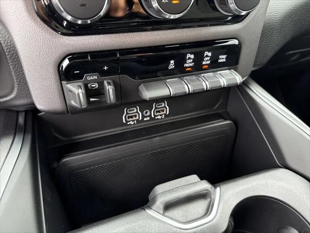 2026 Ram 1500 Big Horn Crew Cab 4x4 5'7" Box