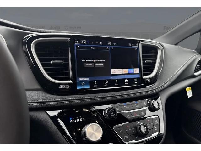 2026 Chrysler Pacifica Select