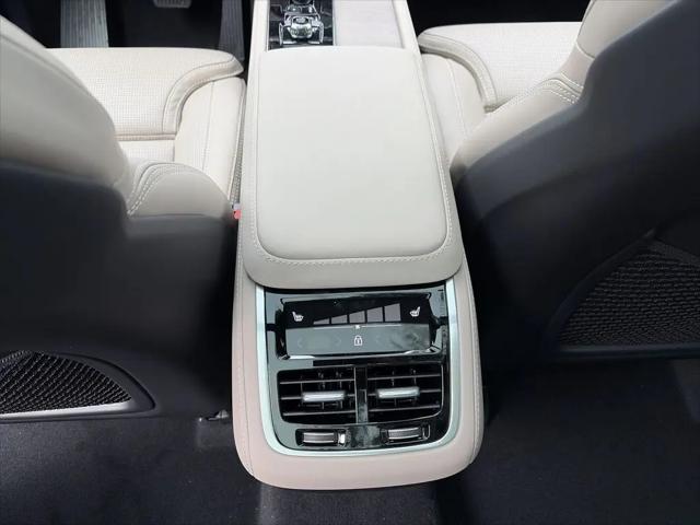 2026 Volvo XC90 Ultra, B6 AWD Gas (mild hybrid), Gasoline, Bright, 7 Seats