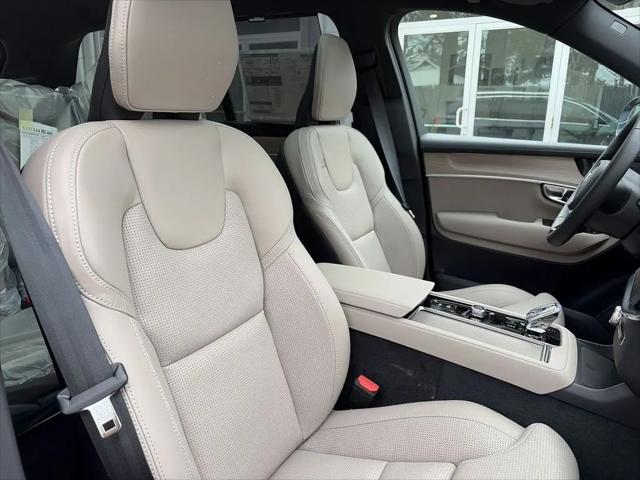 2026 Volvo XC90 Ultra, B6 AWD Gas (mild hybrid), Gasoline, Bright, 7 Seats