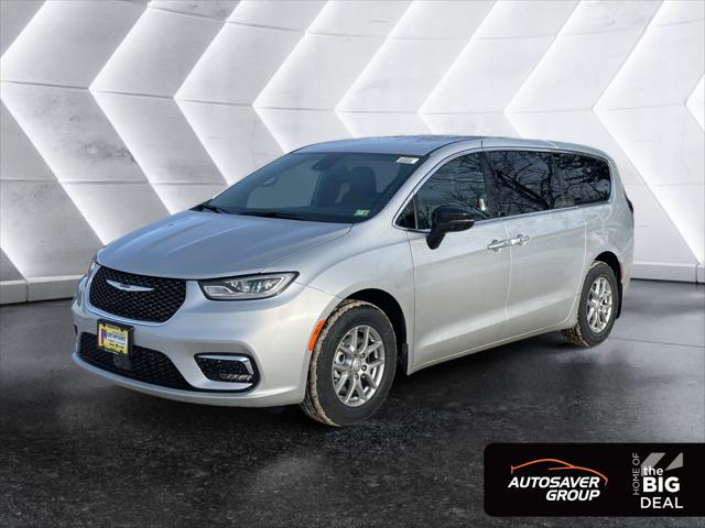 2026 Chrysler Pacifica Select for sale in Newport, VT