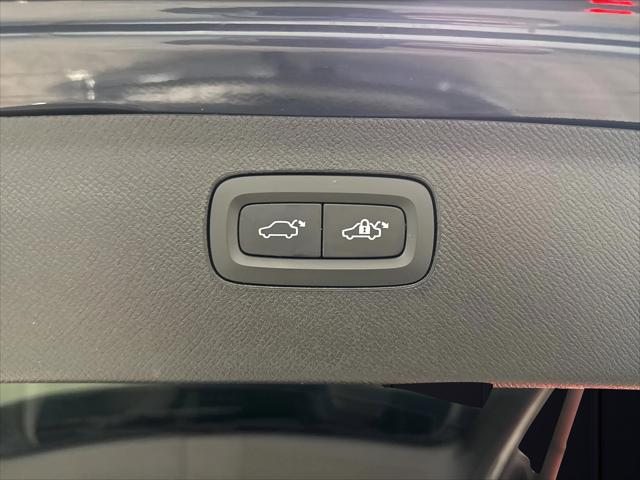 2024 Volvo XC90 Recharge T8 Ultimate 6-Seater