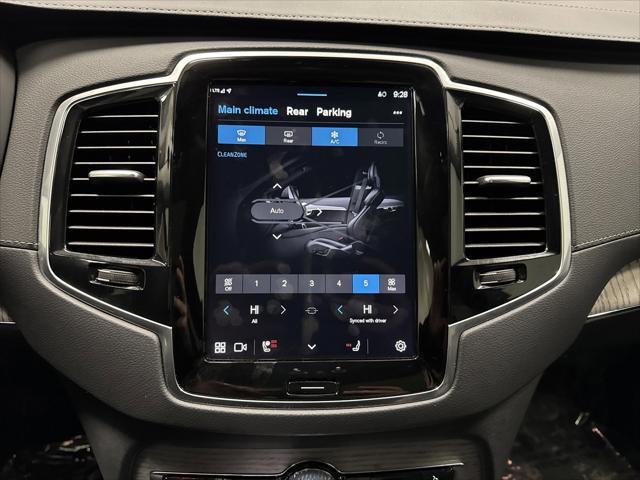 2024 Volvo XC90 Recharge T8 Ultimate 6-Seater