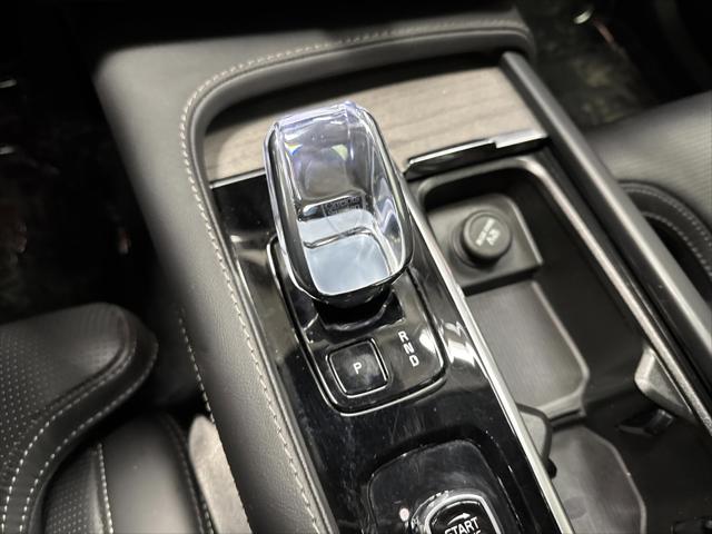 2024 Volvo XC90 Recharge T8 Ultimate 6-Seater
