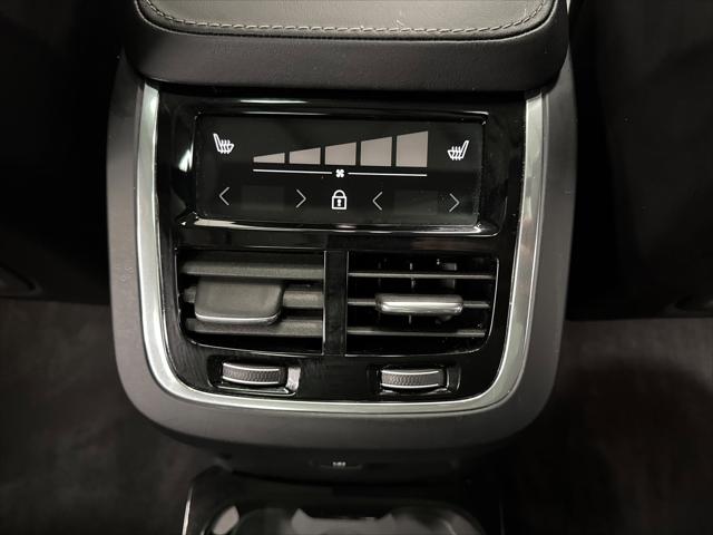 2024 Volvo XC90 Recharge T8 Ultimate 6-Seater