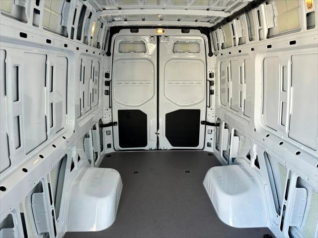 2026 Mercedes-Benz Sprinter 3500 High Roof 4-Cyl Diesel HO