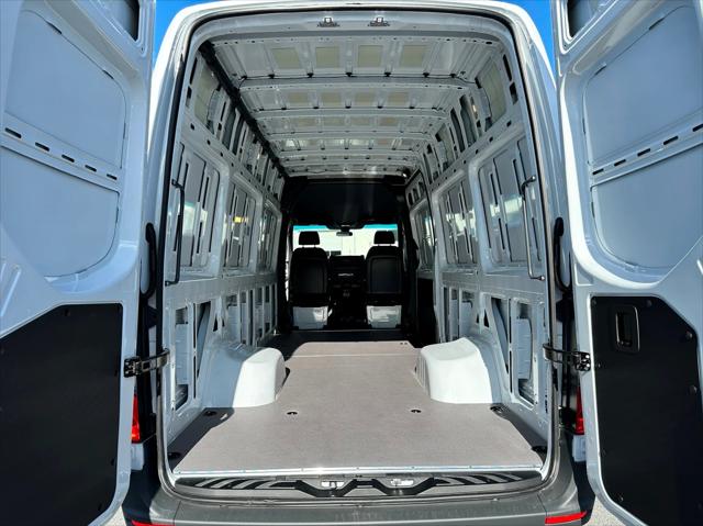 2026 Mercedes-Benz Sprinter 3500 High Roof 4-Cyl Diesel HO