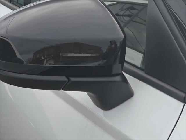 2026 Volkswagen Taos SE Black