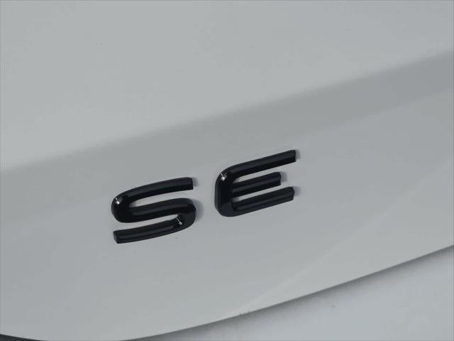2026 Volkswagen Taos SE Black