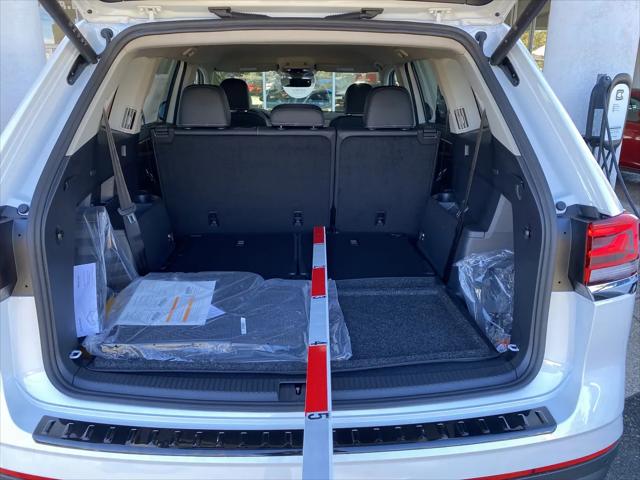 2026 Volkswagen Atlas SE with Technology