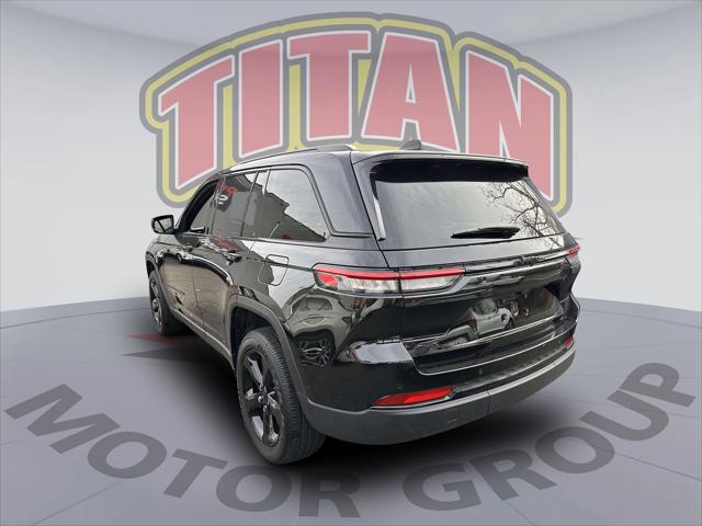 2025 Jeep Grand Cherokee Altitude X 4x4 [2]