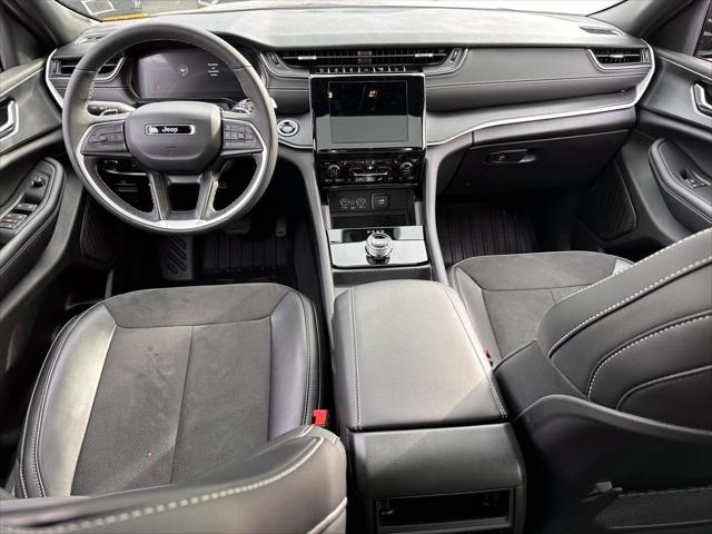 2025 Jeep Grand Cherokee Altitude X 4x4 [14]