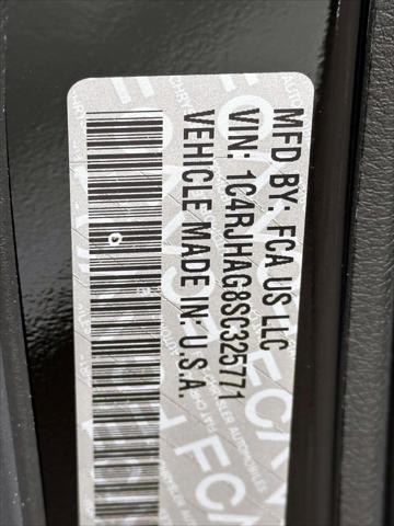 2025 Jeep Grand Cherokee Altitude X 4x4 [31]