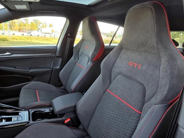 2026 Volkswagen Golf GTI SE