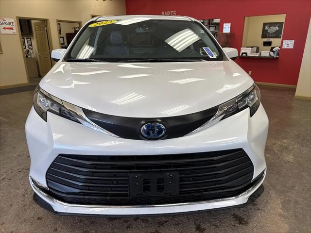2023 Toyota Sienna XLE