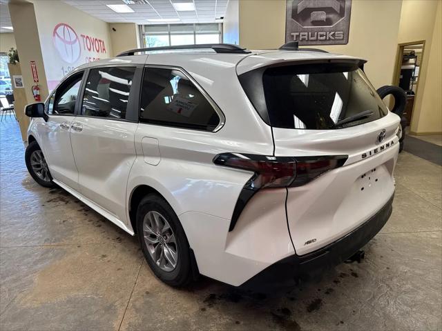 2023 Toyota Sienna XLE