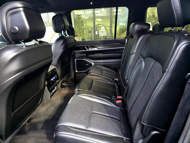 2023 Jeep Wagoneer Series III 4x2