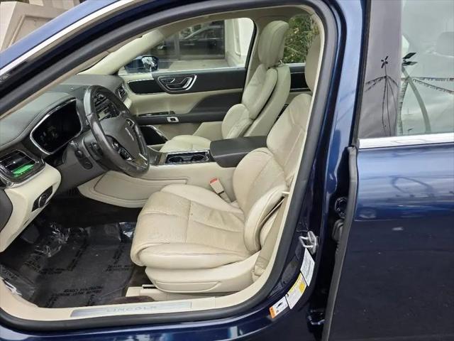 2017 Lincoln Continental Select