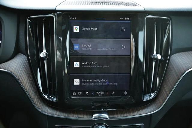 2024 Volvo XC60 B5 Plus Dark Theme