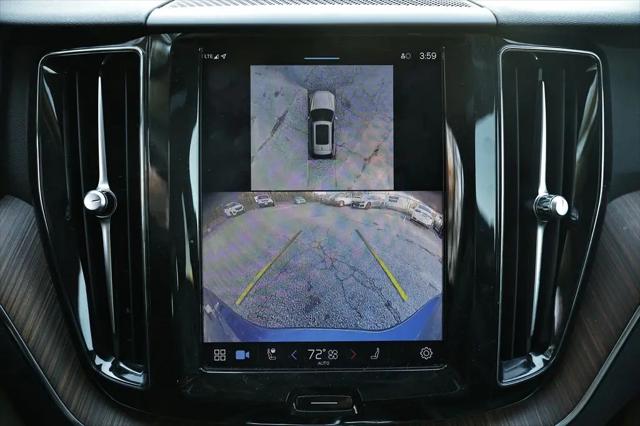2024 Volvo XC60 B5 Plus Dark Theme