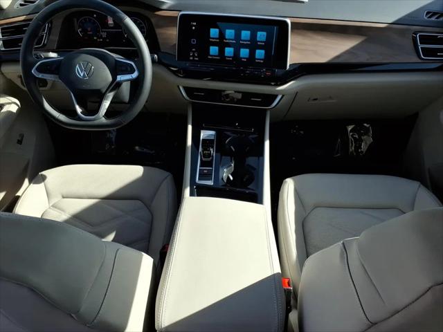 2026 Volkswagen Atlas SE with Technology