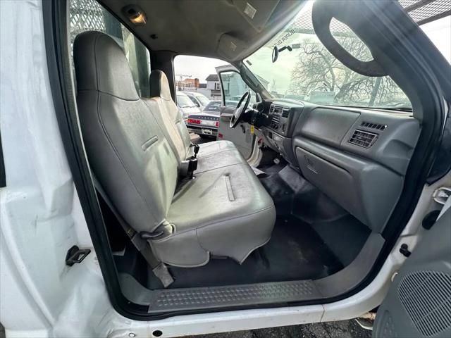 2004 Ford F-450 XL