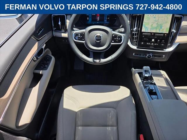 2026 Volvo XC90 Plug-In Hybrid Core, T8 AWD, Electric/Gasoline, Bright, 7 Seats