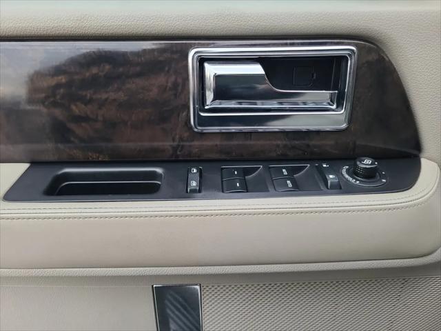 2016 Lincoln Navigator Select