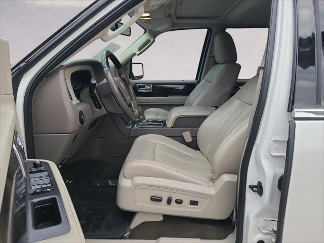 2016 Lincoln Navigator Select