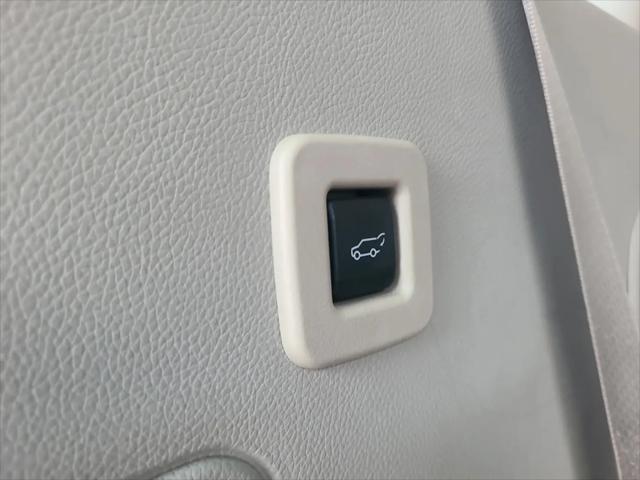 2016 Lincoln Navigator Select