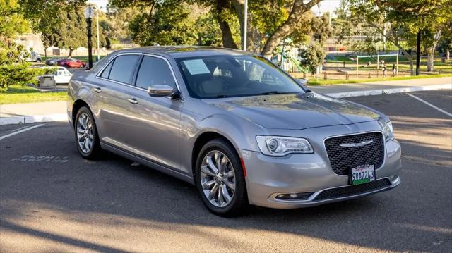 2017 Chrysler 300 AWD